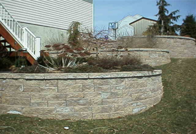 backyard retaining wall