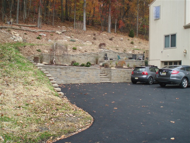 beautiful retaining wall for driveway