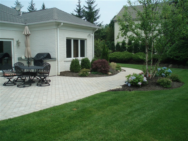 paver patio and landscaping project
